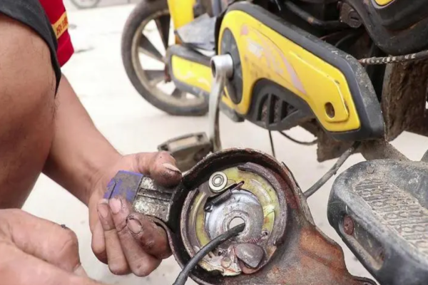 晋中市电动车刹车故障